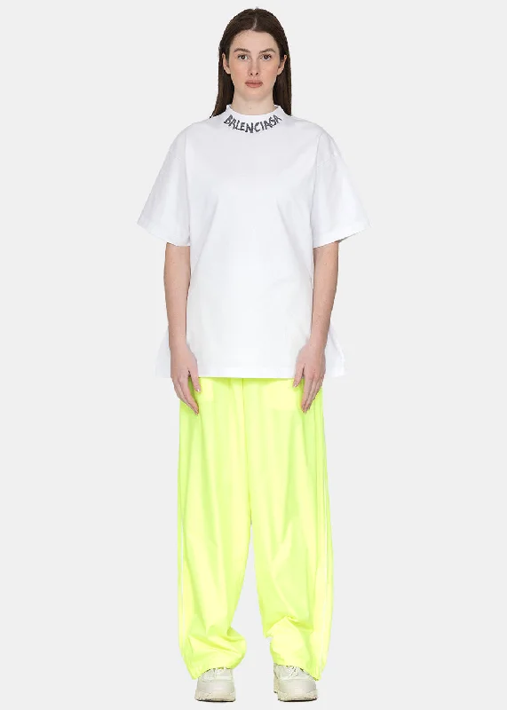 White Curved Logo T-Shirt-- Fashionable Trendy Casual