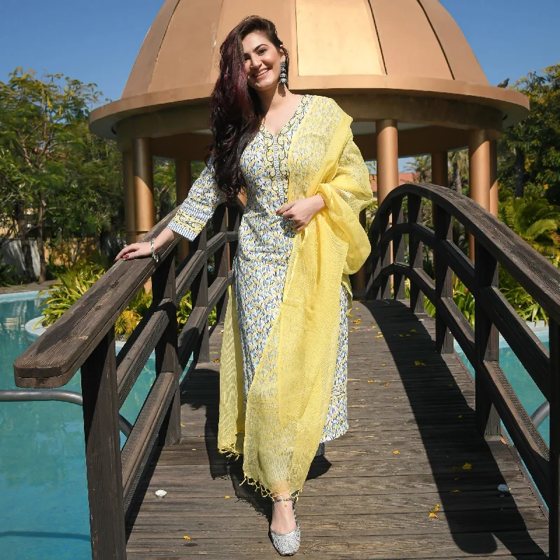 Women's Yellow Cotton Floral Printed Kurta Pant Set With Dupatta - Malishka Export Trendy High-Waist Trousers Women's Yellow Cotton Floral Printed Kurta Pant Set With Dupatta - Malishka Export Trendy High-Waist Trousers