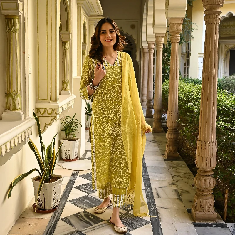Women's Cotton Floral Printed Kurta Pant Set With Dupatta - Malishka Export Casual Skinny Fit Pants Women's Cotton Floral Printed Kurta Pant Set With Dupatta - Malishka Export Casual Skinny Fit Pants