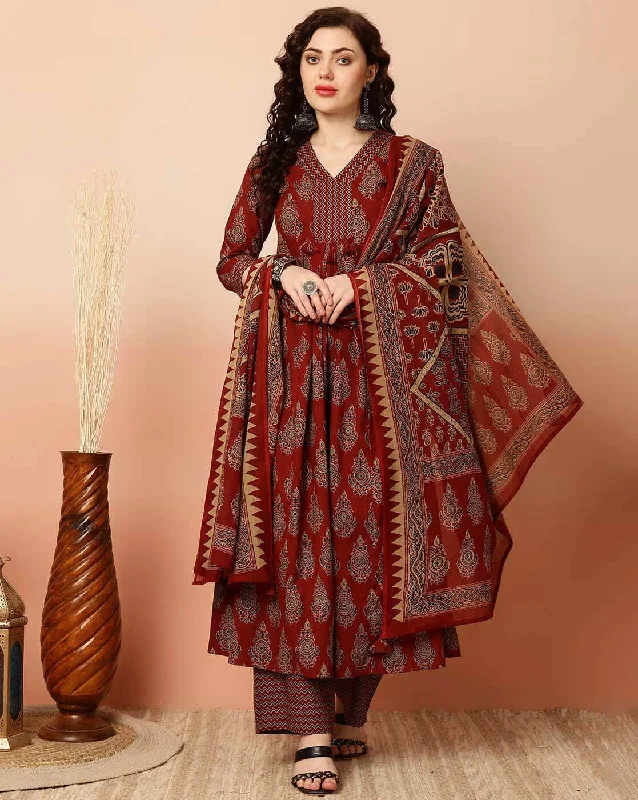 Women's Red Viscose Printed Kurta And Pant Set With Dupatta - Alvami Comfy Cargo Trousers Women's Red Viscose Printed Kurta And Pant Set With Dupatta - Alvami Comfy Cargo Trousers
