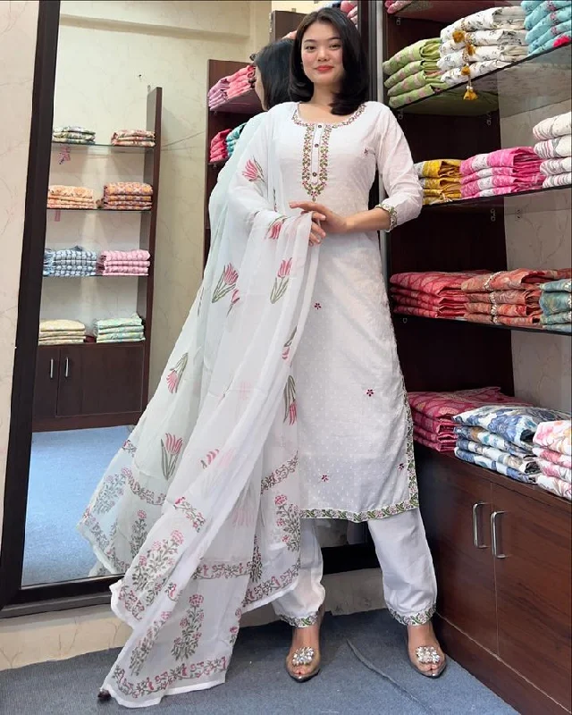 Women's Off White Georgette Embroidery Work Kurta With Pant And Duppata Set - Dwija Fashion Lightweight Linen Pants Women's Off White Georgette Embroidery Work Kurta With Pant And Duppata Set - Dwija Fashion Lightweight Linen Pants