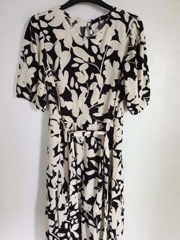 Mono Print Midi Dress Black/White UK 16 ****Ref V225