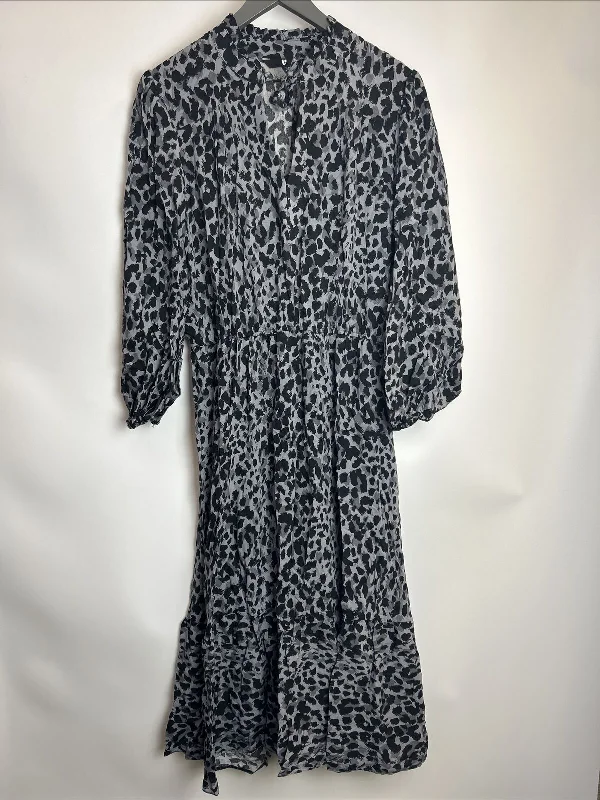 Womens Animal Print Dress - Grey. UK 10 **** Ref V576