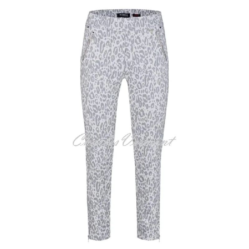 Robell Nena 09 – 7/8 Cropped Trouser 52490-54833-95 (Grey Shimmer Animal Print)