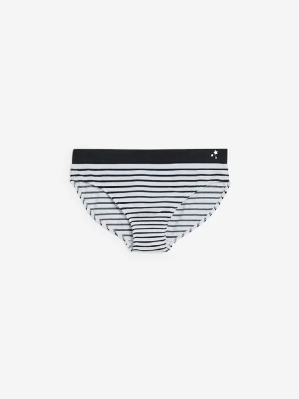 Wunderlove Black Striped Superstar Bikini Briefs Bikini with metallic accents, Glamorous, Sexy, Trendy Wunderlove Black Striped Superstar Bikini Briefs Bikini with metallic accents, Glamorous, Sexy, Trendy
