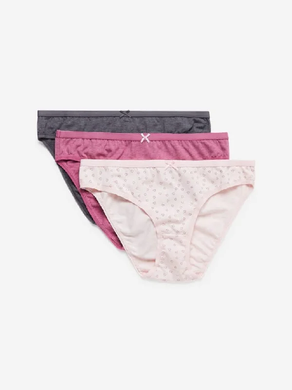 Wunderlove Pink Heart Bikini Briefs Three Pack Bikini with rings, Chic, Stylish, Sexy Wunderlove Pink Heart Bikini Briefs Three Pack Bikini with rings, Chic, Stylish, Sexy