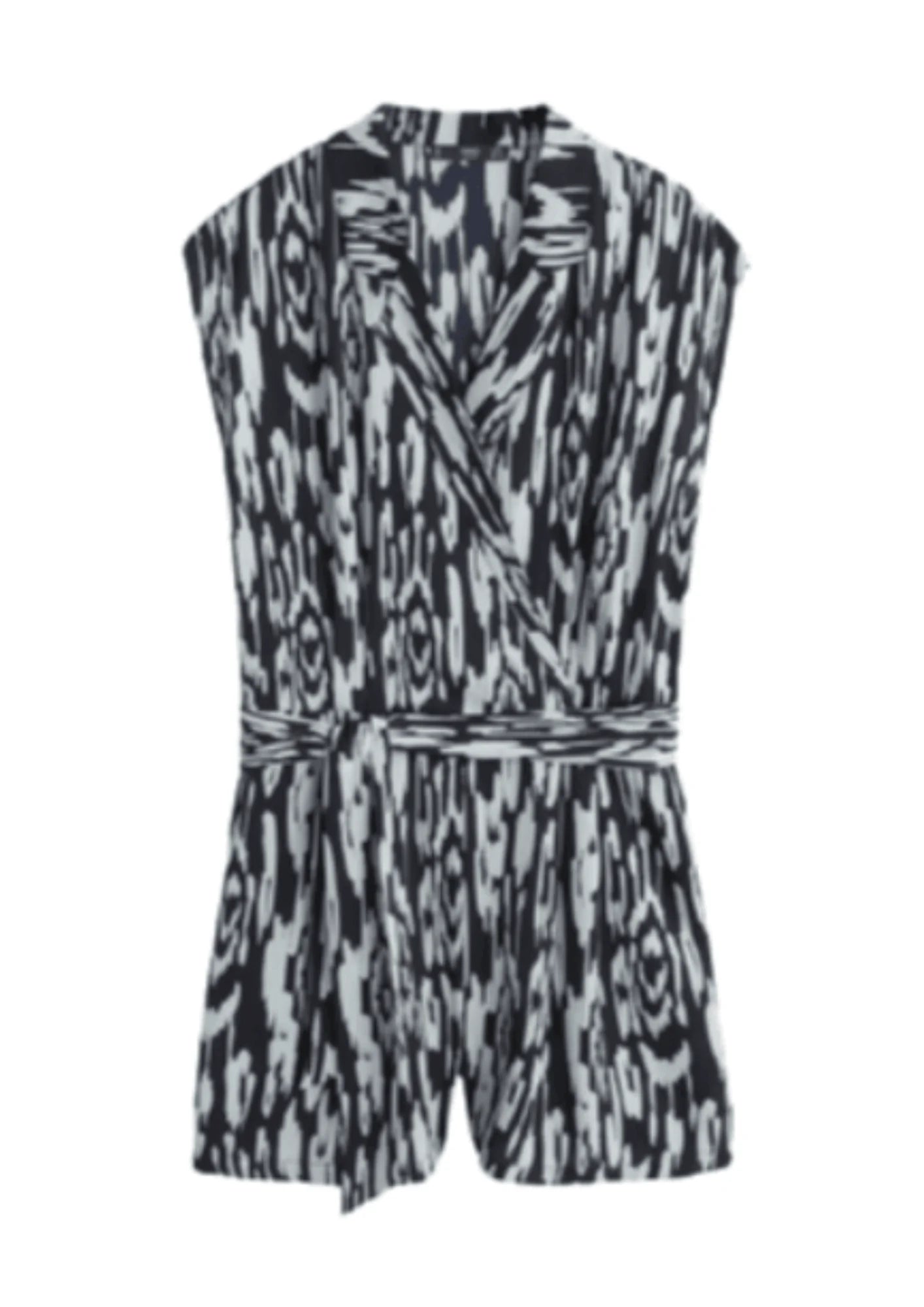 BLACK AND WHITE PLAYSUIT Camo jumpsuit, Bold pattern, Street style, Trendy