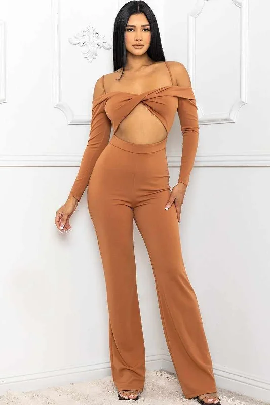 Open Shoulder Cutout Detail Jumpsuit Printed floral jumpsuit, Feminine, Summer style, Relaxed Open Shoulder Cutout Detail Jumpsuit Printed floral jumpsuit, Feminine, Summer style, Relaxed
